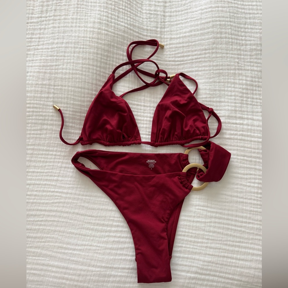 Monday Swimwear Bikini Set